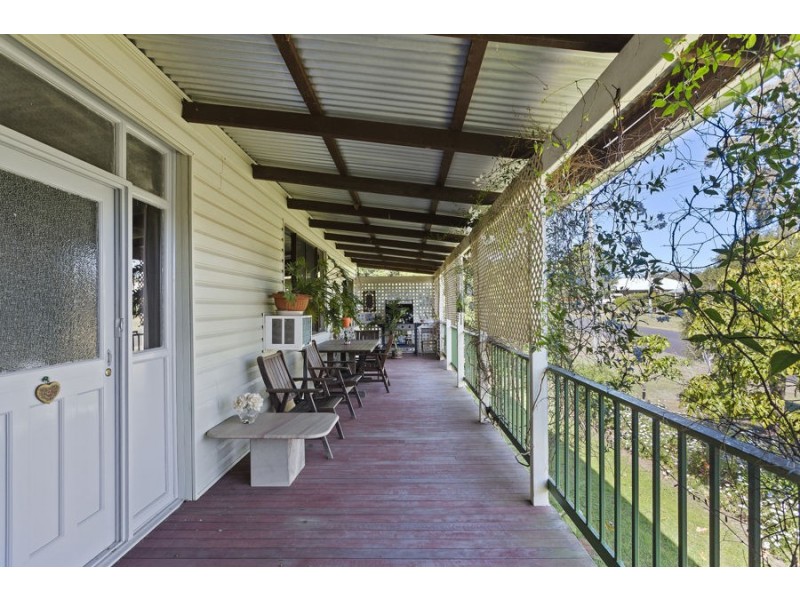 2 Dale Street, Crows Nest QLD 4355