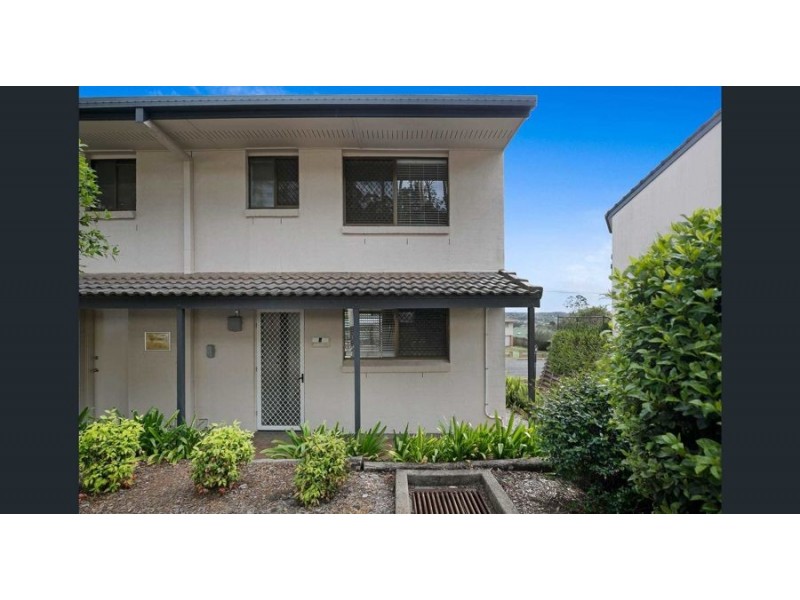4/2 Benjamin Street, Mount Lofty QLD 4350
