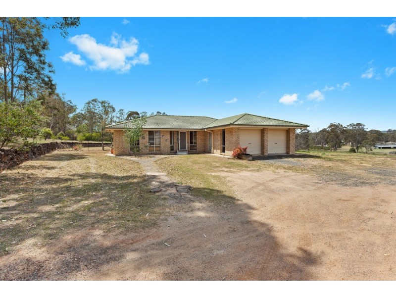 11 Devoncourt Lane, Crows Nest QLD 4355