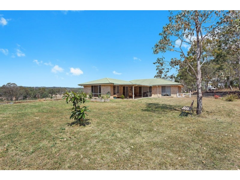 11 Devoncourt Lane, Crows Nest QLD 4355