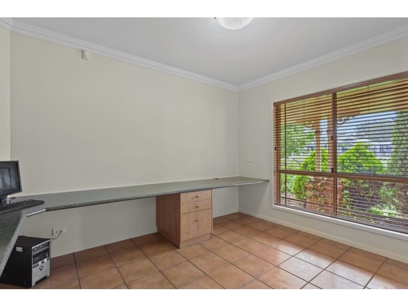 9 Powell Crt, Highfields QLD 4352