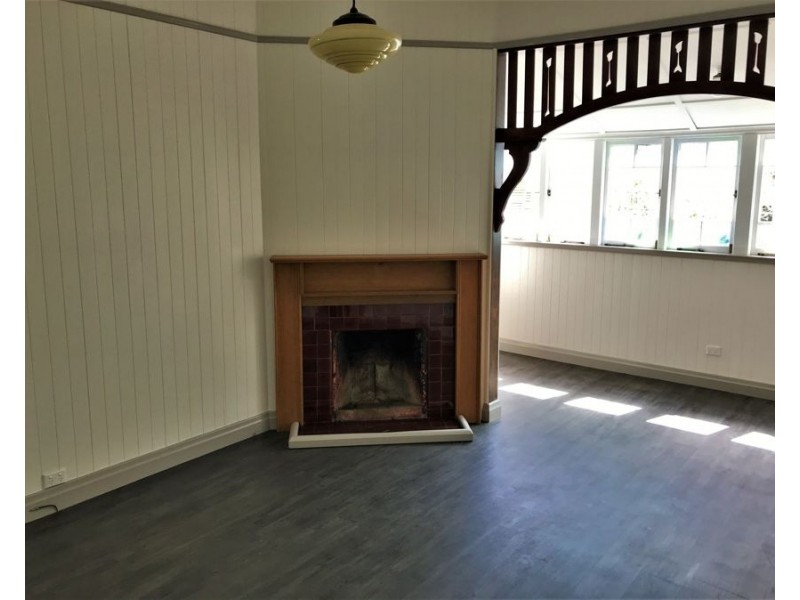 8 Eleanor Street, Toowoomba City QLD 4350