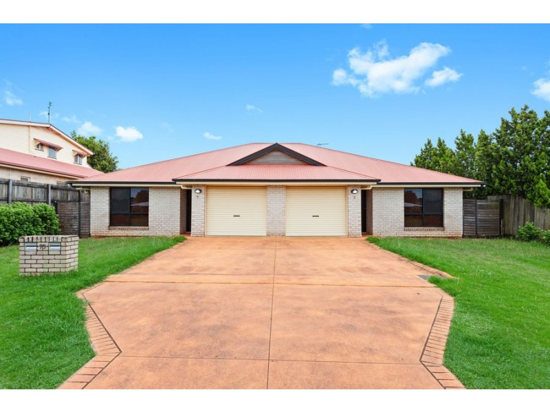 1/75 & 2/75 Kearney Street, Kearneys Spring QLD 4350