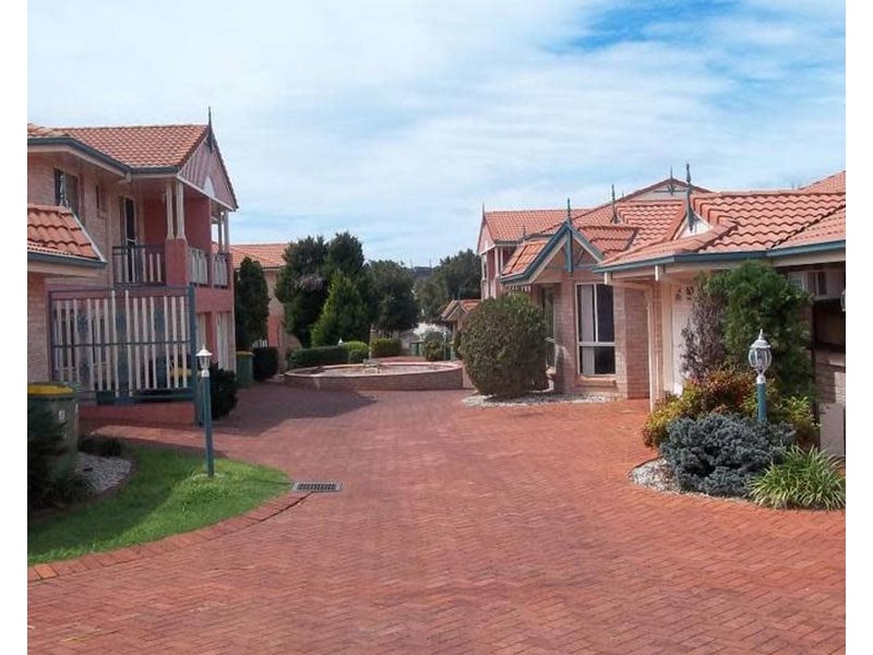 5/484 West Street, Kearneys Spring QLD 4350