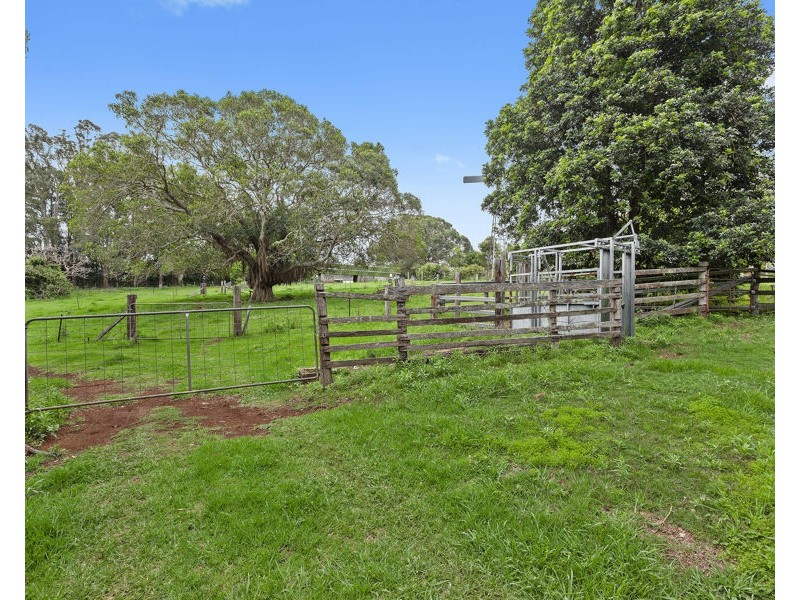 3140 Esk Hampton Road, Ravensbourne QLD 4352
