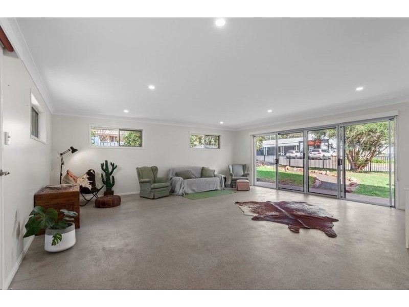 3 Station St, Hampton QLD 4352