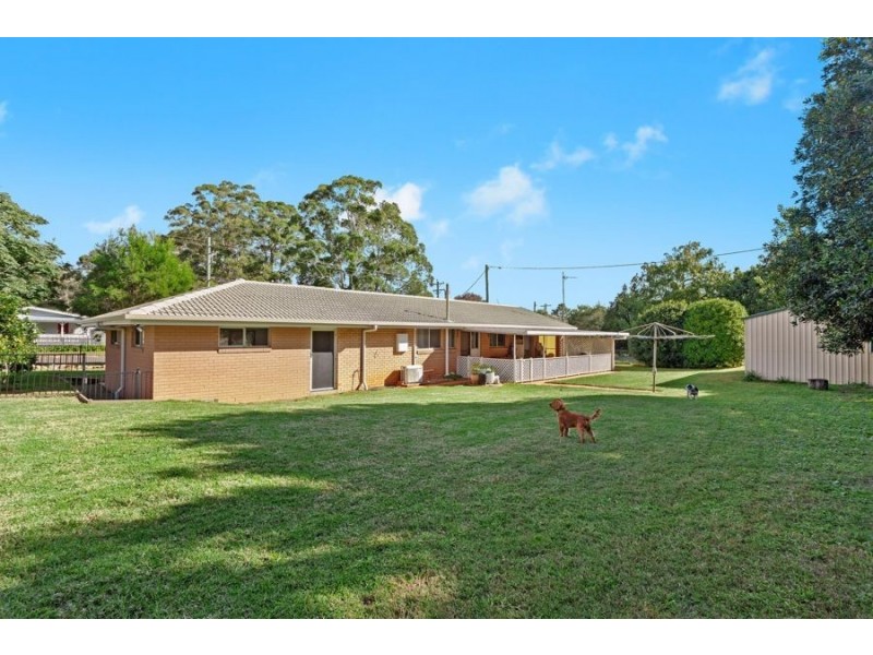 3 Station St, Hampton QLD 4352