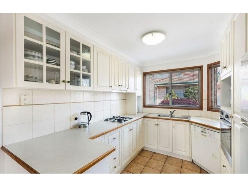 3A/484 West Street, Kearneys Spring QLD 4350