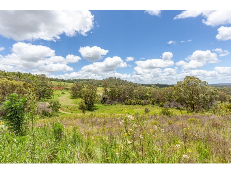 L545 McMullen Road, Hampton QLD 4352