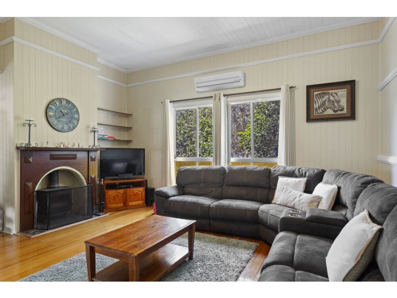 3 Albert Street, Crows Nest QLD 4355