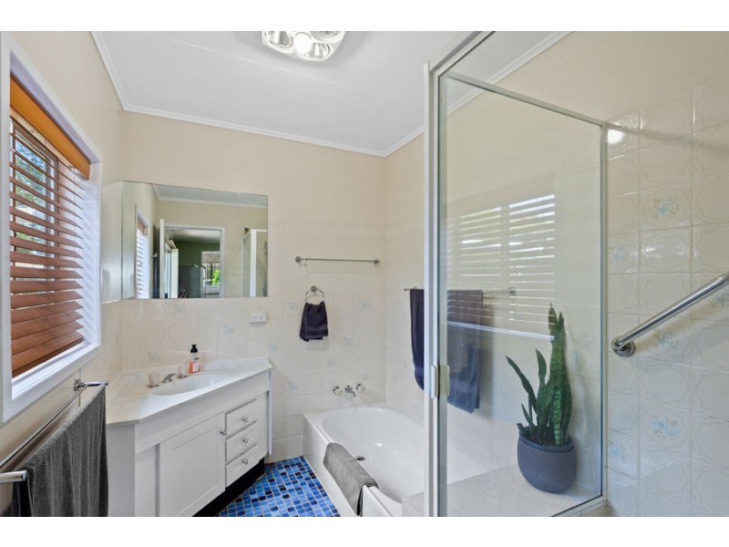 3 Albert Street, Crows Nest QLD 4355