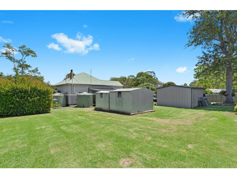 3 Albert Street, Crows Nest QLD 4355
