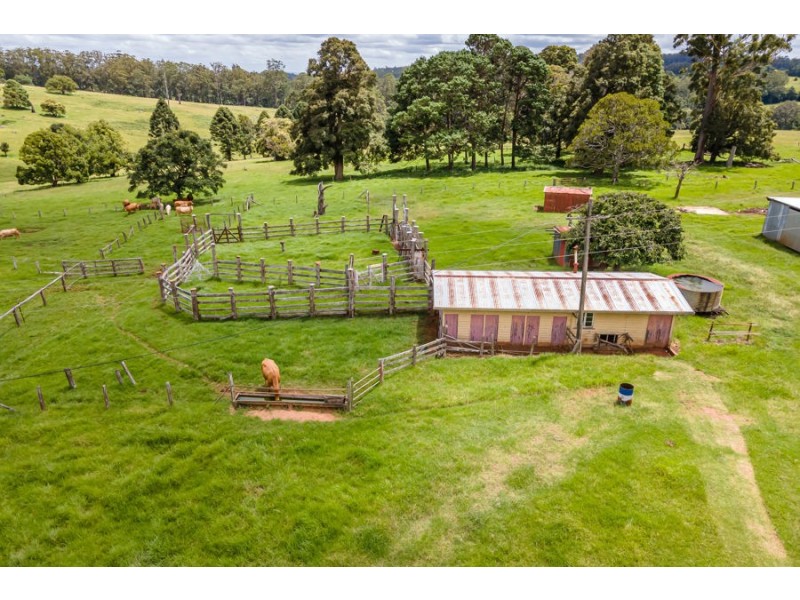 581 Ravensbourne Dip Road, Ravensbourne QLD 4352
