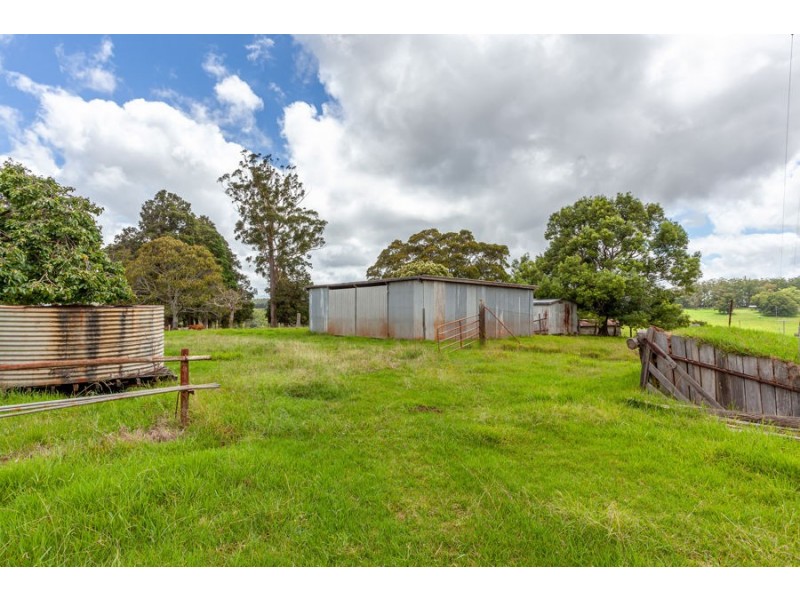 581 Ravensbourne Dip Road, Ravensbourne QLD 4352