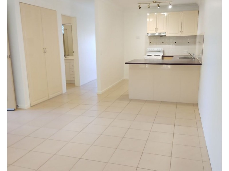 5/14 Mirle Street, Newtown QLD 4350