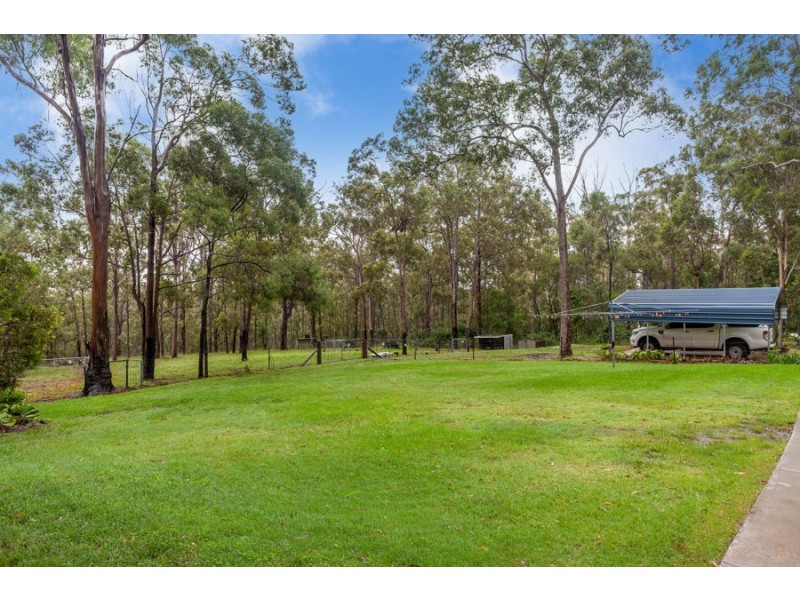 15 Pinnell Road, Crows Nest QLD 4355