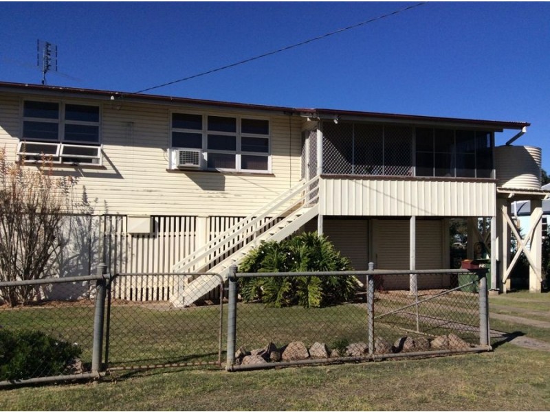 23 Curnow Street, Crows Nest QLD 4355