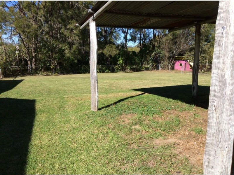 23 Curnow Street, Crows Nest QLD 4355