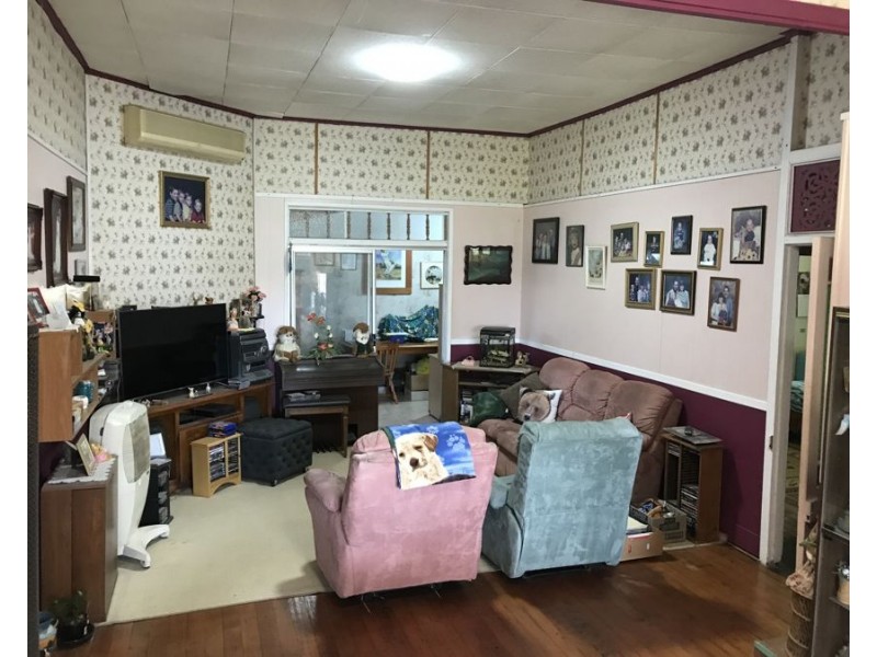 7715 New England Highway, Crows Nest QLD 4355