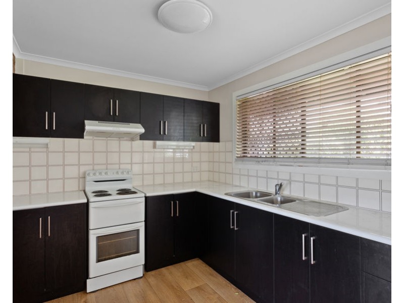 4/2 Benjamin Street, Mount Lofty QLD 4350
