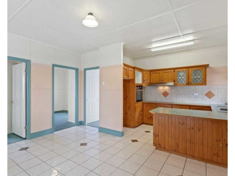 267 Hume St, South Toowoomba QLD 4350
