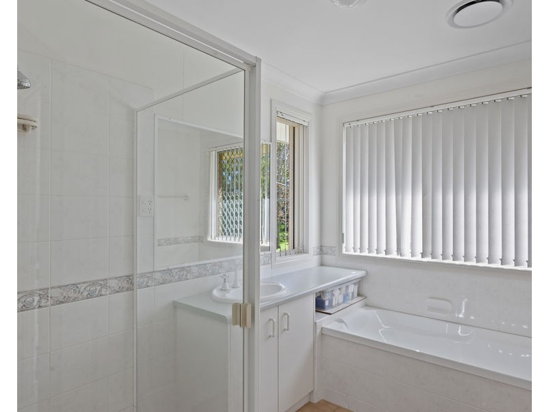 9 Kay Ann Court, Hampton QLD 4352