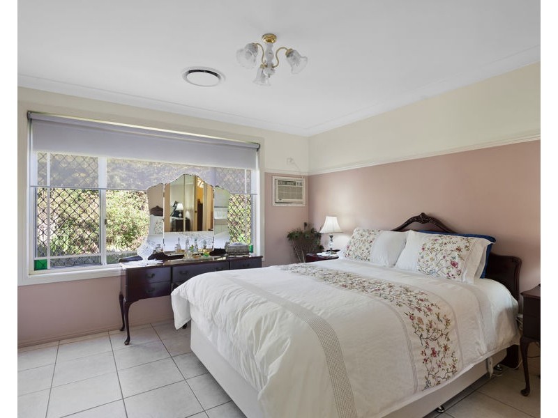 9 Kay Ann Court, Hampton QLD 4352