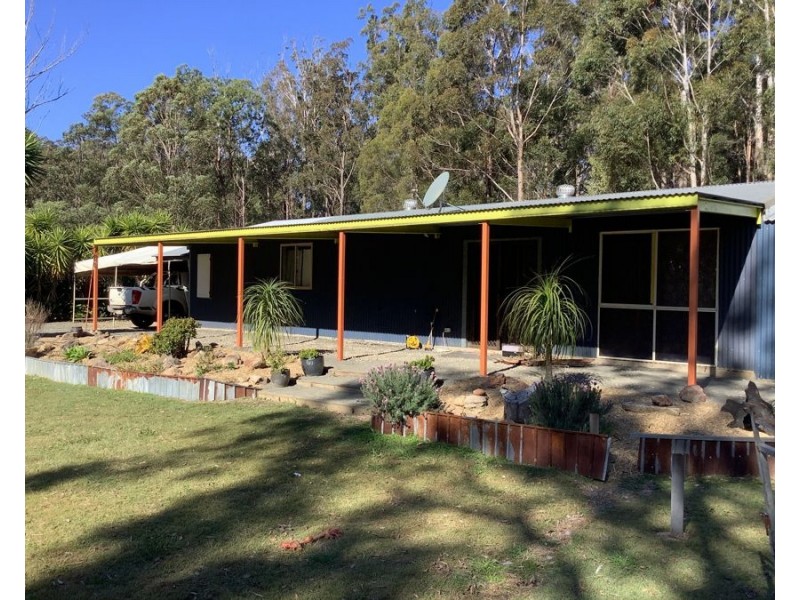 21 Pinnell Road, Crows Nest QLD 4355