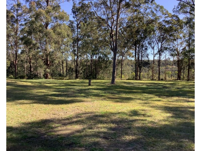 21 Pinnell Road, Crows Nest QLD 4355
