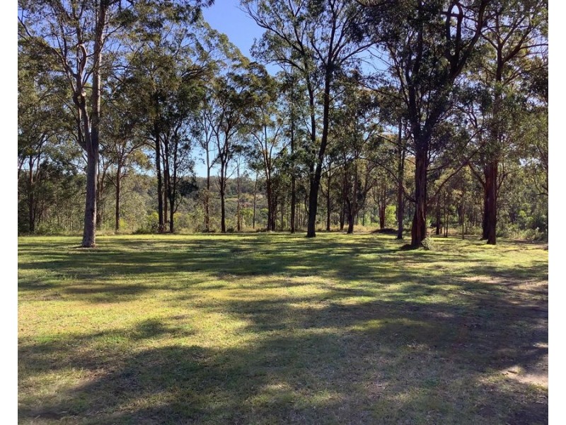 21 Pinnell Road, Crows Nest QLD 4355