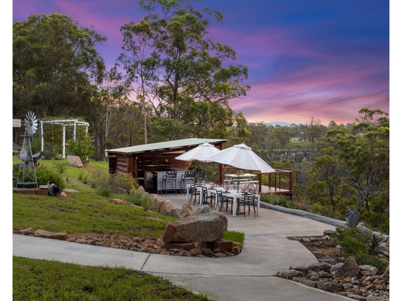 6065 New England Highway, Glenaven QLD 4355