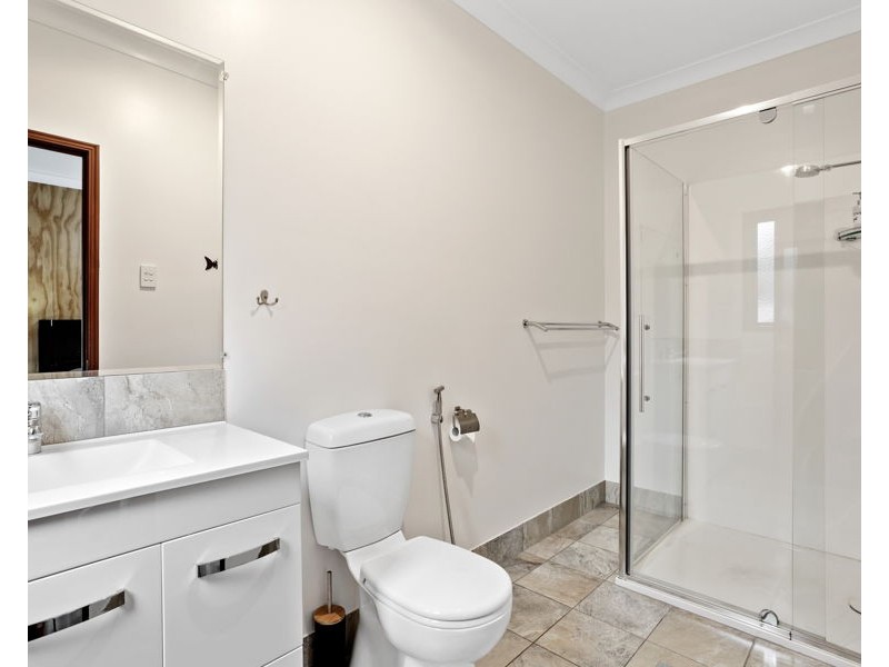 6065 New England Highway, Glenaven QLD 4355