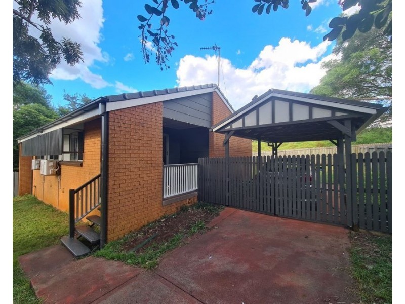 10 Festival Street, Rockville QLD 4350