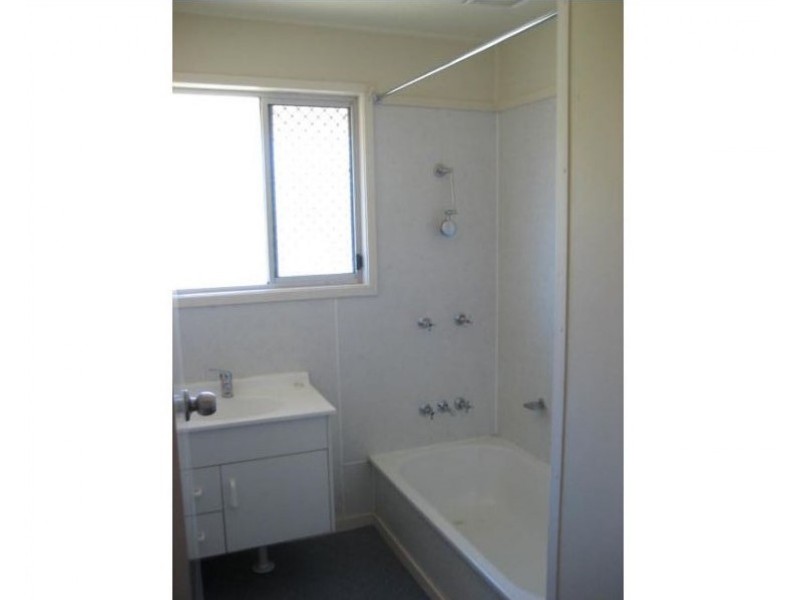 10 Festival Street, Rockville QLD 4350