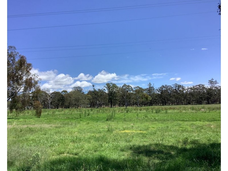 Lot 405-417 New England Highway, Crows Nest QLD 4355