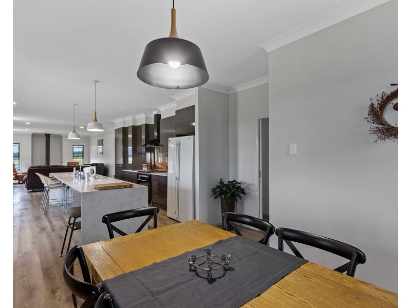 124 Gossow Road, Plainby QLD 4355