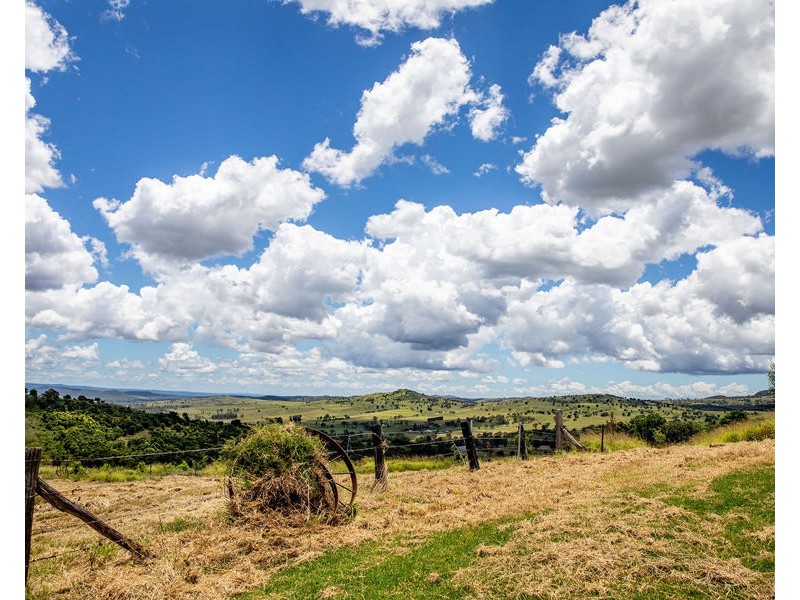202 Dearling Road, Haden QLD 4353