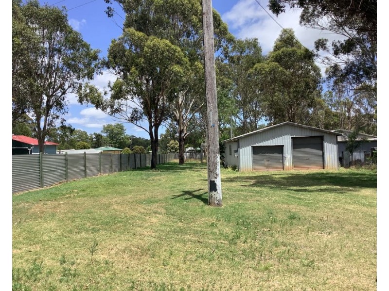 7534 New England Highway, Crows Nest QLD 4355
