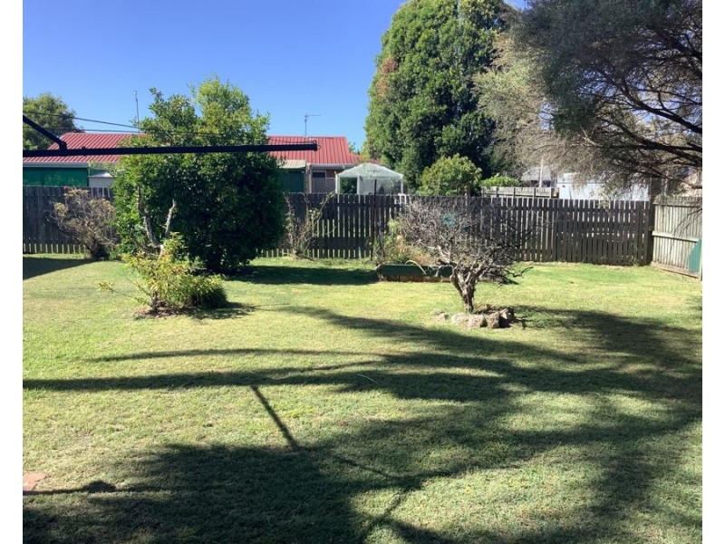 33 Charles Street, Crows Nest QLD 4355