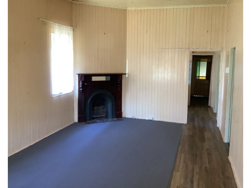 7 Nigel Street, North Toowoomba QLD 4350
