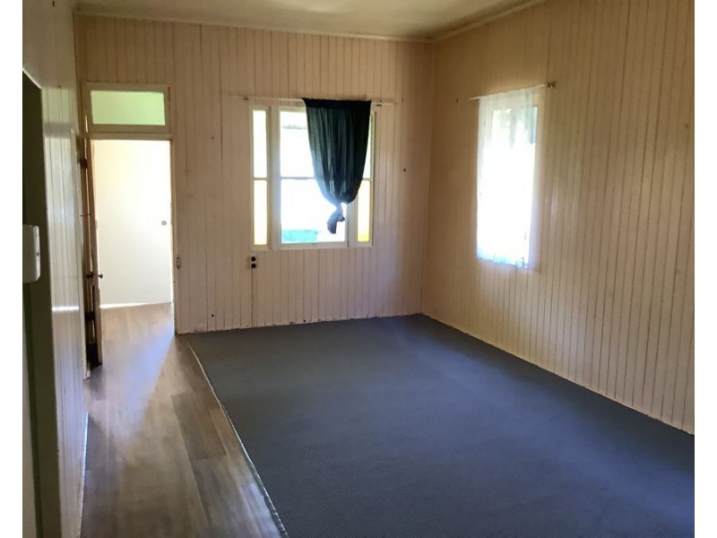 7 Nigel Street, North Toowoomba QLD 4350