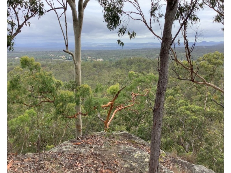 311 Penderests Road, Murphys Creek QLD 4352