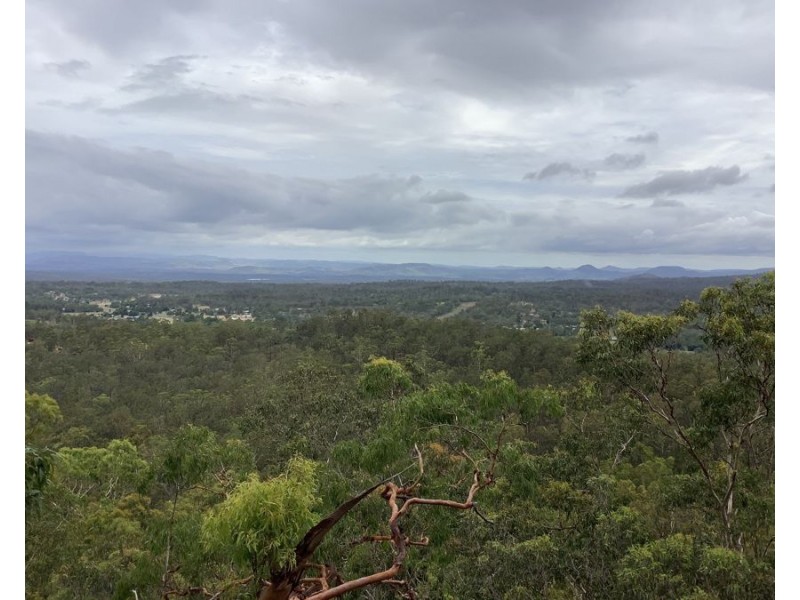 311 Penderests Road, Murphys Creek QLD 4352