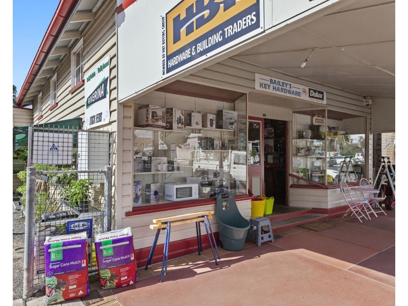 20 William Street, Crows Nest QLD 4355