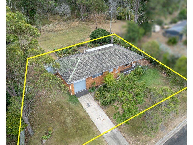 32 Railway Terrace, Crows Nest QLD 4355