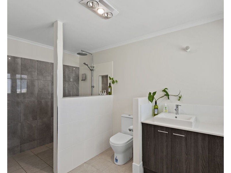 83 Centenary Road, Goombungee QLD 4354