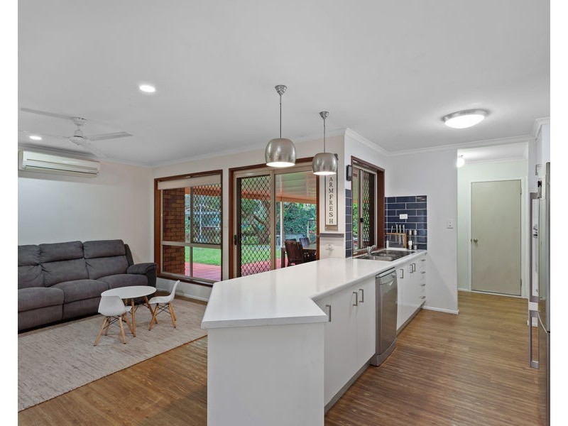 10 Mavis Court, Highfields QLD 4352