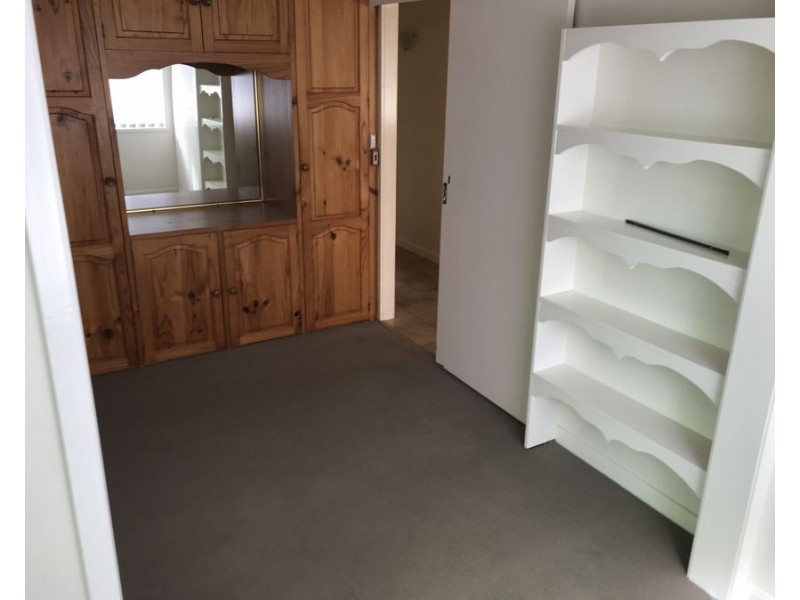 16 Knockator Crescent, Centenary Heights QLD 4350