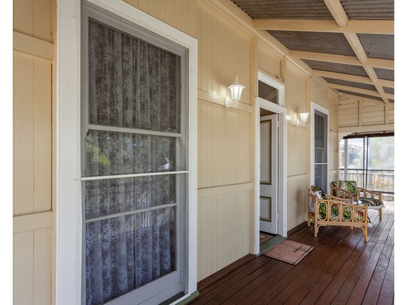 37 Barker Street, Goombungee QLD 4354
