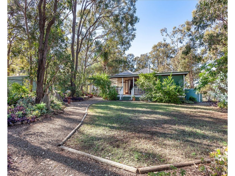 37 Barker Street, Goombungee QLD 4354